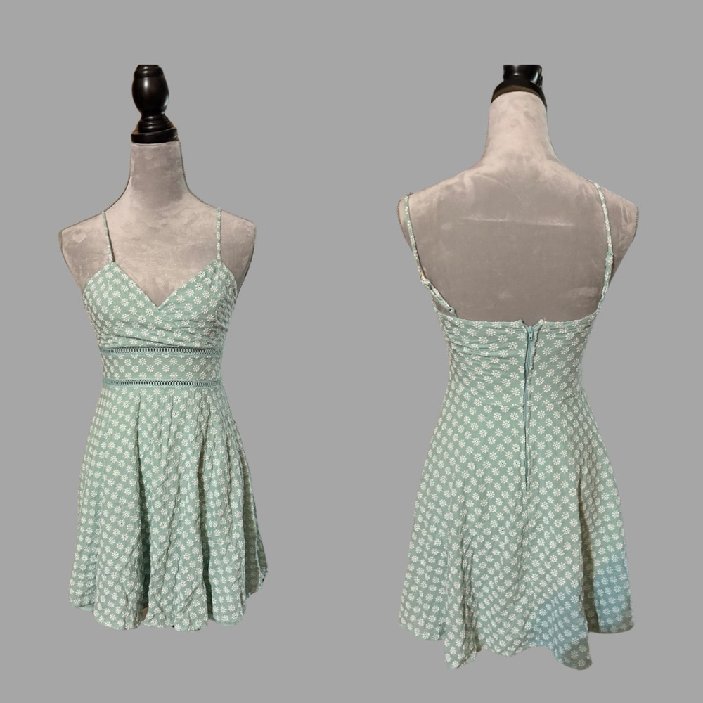 Francesca's Collections Green and White Sundress with Spaghetti Straps